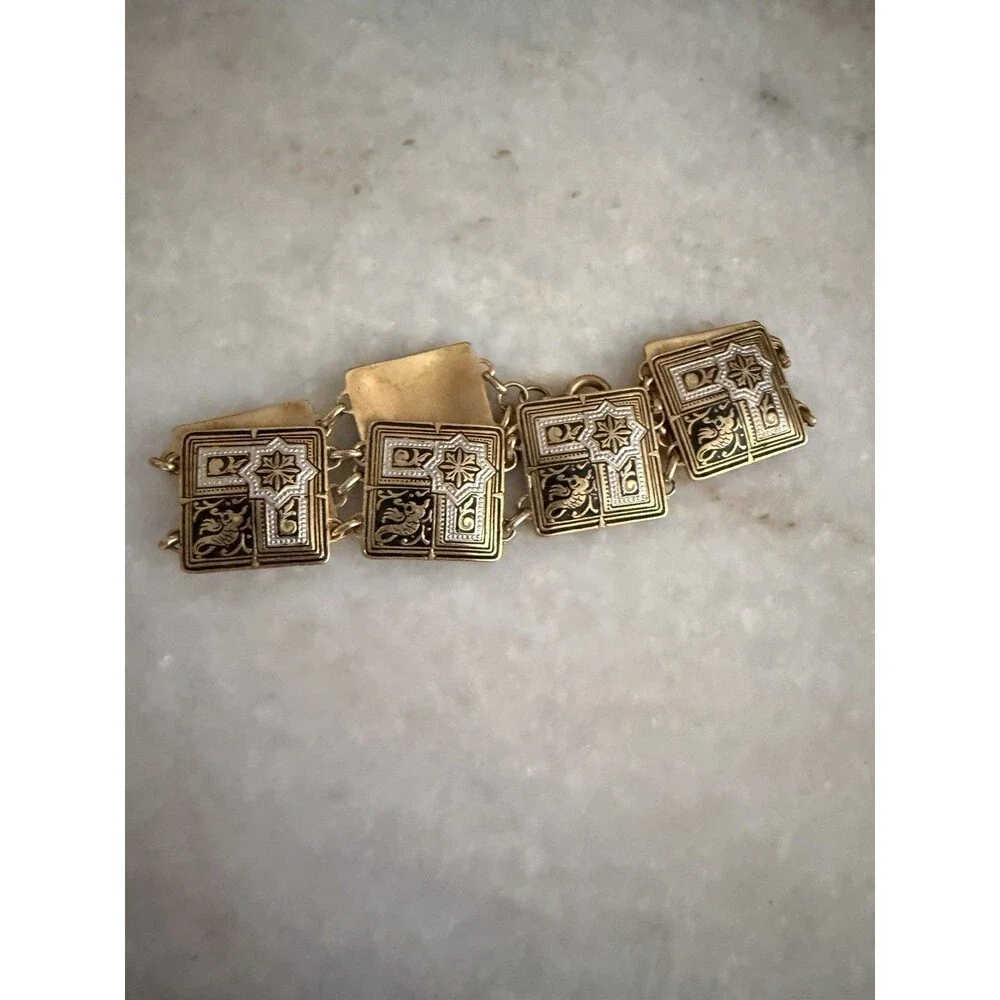 Vintage Damascene Gold Tone Safety Chain Square Link Bracelet